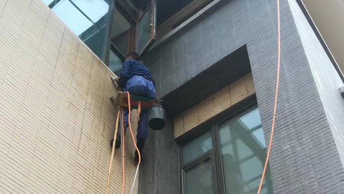 樓體瓷磚外墻高空清洗